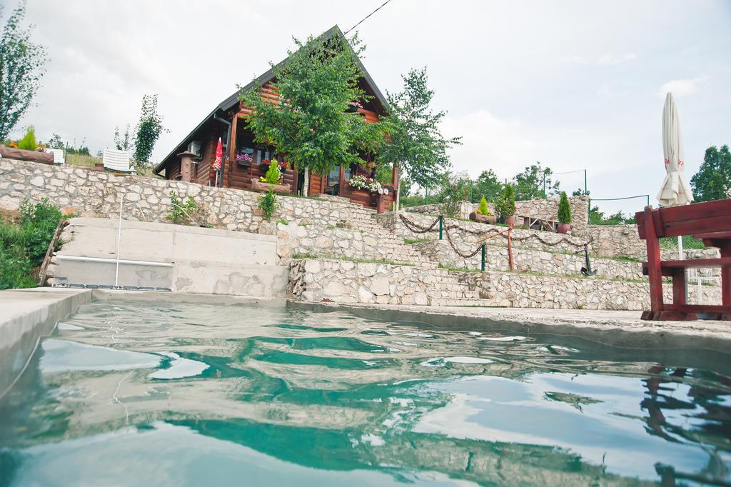 Holiday Home Zoric Nikšić Buitenkant foto